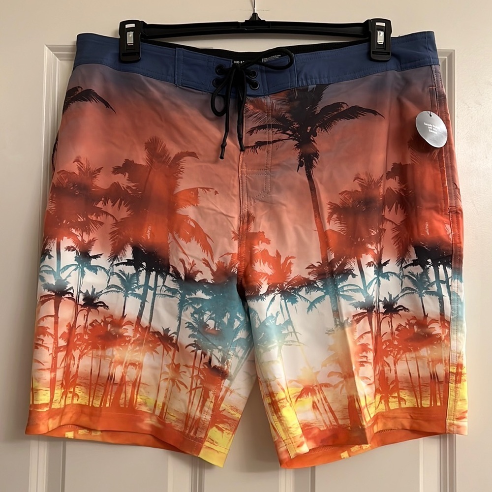 Men’s swim trunks